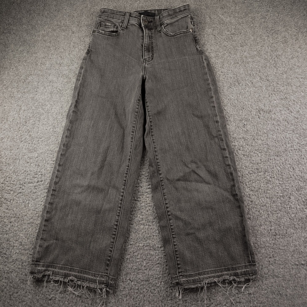 Uniqlo Jeans Sz 23 Wide Leg Crop Grey Frayed Hem Black Faded Stretch Denim EUC